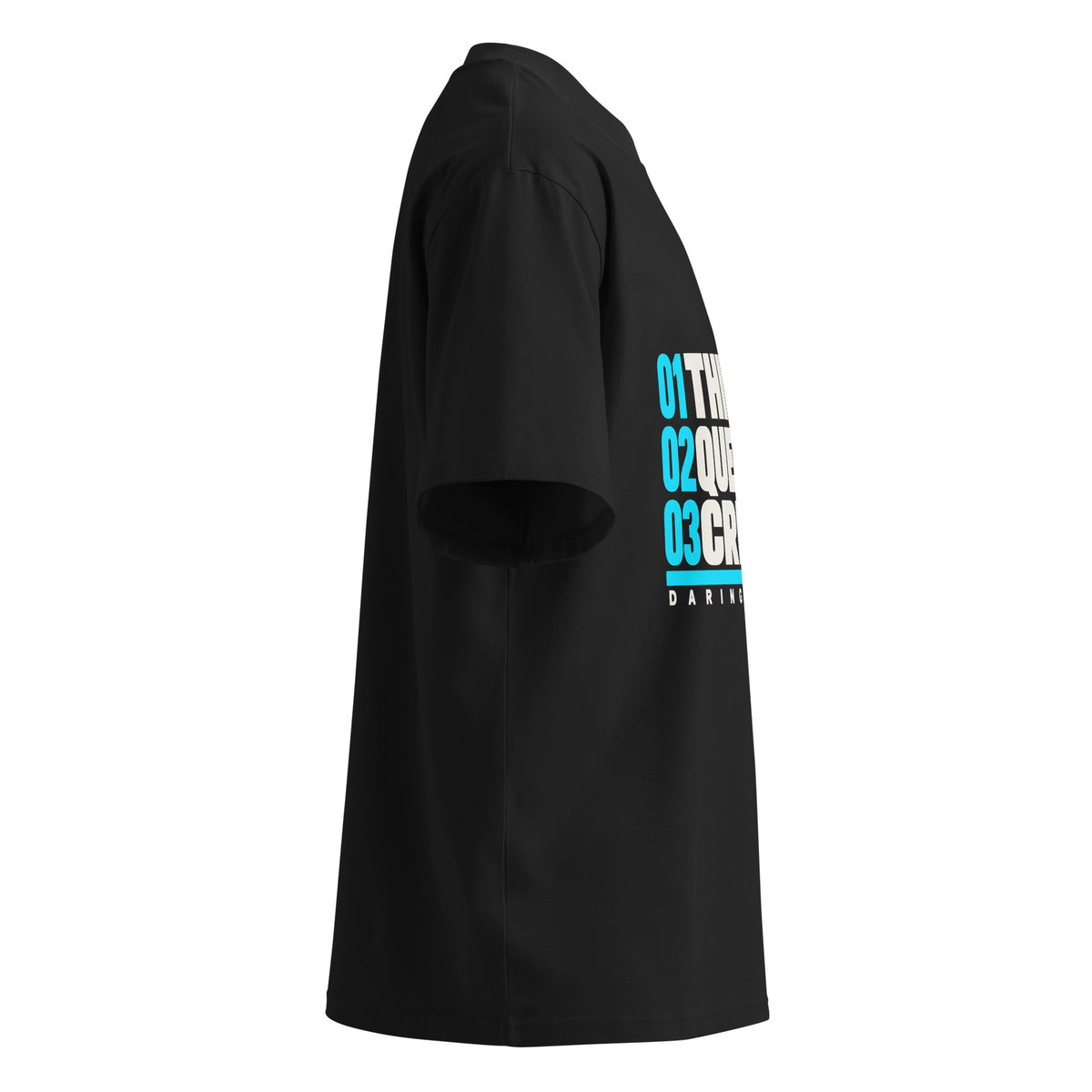 Think Question Create Tee negra de Daring Brains, lateral